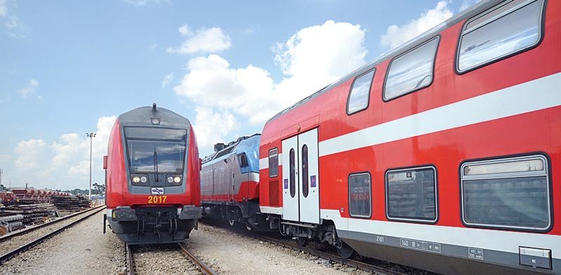 Double-deck coaches contract with Israel Railways